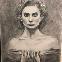 My project in Artistic Charcoal Portraiture: Creating Atmosphere course. Ilustração tradicional, Artes plásticas, Desenho, Desenho de retrato, Desenho realista, e Desenho artístico projeto de Eva Nor - 04.12.2021