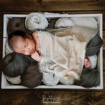 My project in Introduction to Newborn Photography course. Un projet de Photographie, Photographie de portrait, Photographie de studio, Photographie lifest, le , et Photographie intérieure de divya.m.nagarajan - 04.12.2021