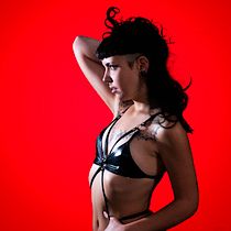 Il mio progetto del corso: La Fotografia di Sin City: dal fumetto allo schermo. Un projet de Photographie, Conception d'éclairage, Postproduction photographique, Photographie de studio , et Photomontage de Furio Cosenza - 08.12.2021