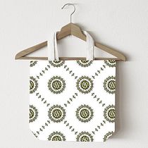 Meu projeto do curso: Desenho de estampas têxteis. Traditional illustration, Accessor, Design, Costume Design, Pattern Design, Fashion Design, Printing, and Textile Printing project by Geusilaine Costa Rêgo Silva - 12.09.2021