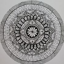 My project in The Art of Mandala Drawing: Create Geometric Patterns course. Drawing & Ink Illustration project by mhemphill - 12.06.2021