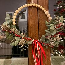 Il mio progetto del corso: Creazione di una ghirlanda con fiori secchi. Design, Design de interiores, Paisagismo, DIY, e Design floral e vegetal projeto de dondi - 12.12.2021