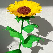 Mi Proyecto del curso: Diseño de flores realistas en papel. Un projet de Papercraft, Décoration , et DIY de Rocio Hervas S. - 23.01.2022