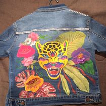 Mi Proyecto del curso: Diseño de moda: pintura y bordado sobre prendas. Projekt z dziedziny  Malarstwo, Projektowanie mod,  Haft, DIY, Upc i cling użytkownika Mayte Rodriguez - 17.12.2021