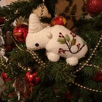 Vittorio el rinoceronte . Arts, Crafts, To, Design, Fiber Arts, DIY, Crochet, Amigurumi, and Textile Design project by Grethel Ale - 12.21.2021