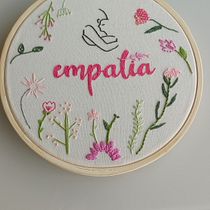 Meu projeto do curso: Técnicas básicas para bordado de letras. Embroider, and Textile Design project by Juliana Ferrara - 12.19.2021