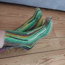 Meias Hygge. Fashion Design, Fiber Arts, DIY, Crochet, and Textile Design project by Marta Martins - 12.11.2021