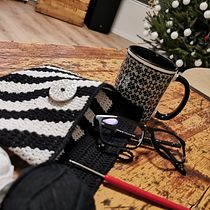 My project in Crochet Pattern Design: Find Your Signature Style course. Un progetto di Design di accessori, Pattern design, Fiber Art, DIY, Uncinetto e Textile Design di Ave Viigand - 21.12.2021