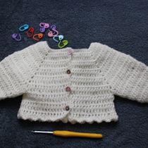 Mi Proyecto del curso:  Top-down: prendas a crochet de una sola pieza. Un progetto di Fashion design, Fiber Art, DIY, Uncinetto e Textile Design di Beatriz Gudiel Cabrero - 24.12.2021