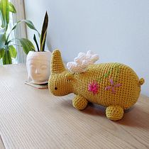 Hipopótamo . Arts, Crafts, To, Design, Fiber Arts, DIY, Crochet, Amigurumi, and Textile Design project by Gisela Olivares - 12.26.2021