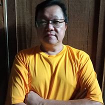 Dream Book - an online used book store. Writing, Cop, writing, Social Media, and Communication project by Khor Theam - 12.20.2021