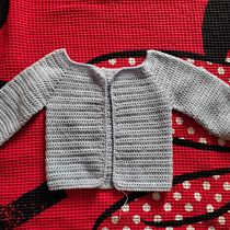 Meu projeto do curso:  Top-down: roupas de crochê sem costura. Un progetto di Fashion design, Fiber Art, DIY, Uncinetto e Textile Design di Keisy Rodrigues - 29.12.2021