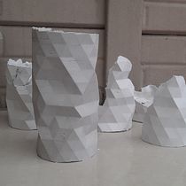 My project in Geometric Handmade Molds: Design 3D-faceted Objects course. Un projet de Design , Création d'accessoires, Artisanat, Beaux Arts, Design d'intérieur, Décoration, Décoration d'intérieur , et DIY de Adiel Martin - 30.12.2021