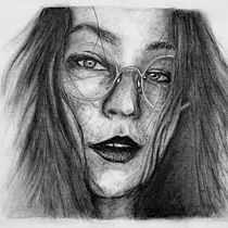 Mi Proyecto del curso: Retrato artístico al carboncillo: creando atmósferas. Ilustração tradicional, Artes plásticas, Desenho, Desenho de retrato, Desenho realista, e Desenho artístico projeto de Miguel Arroyo - 31.12.2021