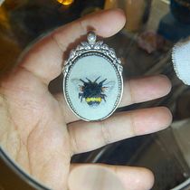 Mi Proyecto del curso: Bordado en miniatura: crea joyas textiles. Un projet de Design de bijoux, Broderie , et Design textile de Sandra Guillen - 26.10.2021