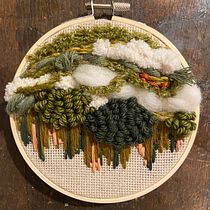 My project in Weaving, Embroidery & Punch Needle: Create a Textile Painting course. Een project van Ontwerp van accessoires, Craft, Borduurwerk,  Interieurdecoratie, Textiel, Punch needle, Weven y Textielontwerp van Shannon Pyles - 15.01.2022
