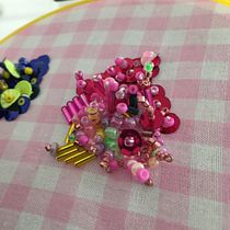 Mon projet du cours : Broderie et mode : customisez vos vêtements avec des perles Ein Projekt aus dem Bereich Modedesign, Stickerei, DIY, Upc, cling und Textildesign von Tiphaine R - 03.01.2022