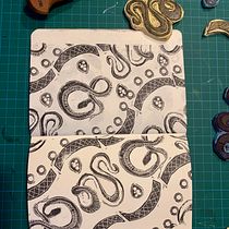 Mein Kursprojekt: Skizzenbuch mit handgemachten Stempeln. Traditional illustration, Pattern Design, Printing, Sketchbook, and Engraving project by Lukács László - 01.04.2022