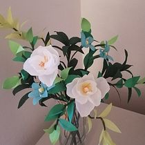 Mon projet du cours : Techniques de création de fleurs en papier. Projekt z dziedziny Papercraft,  Dekoracja wnętrz i DIY użytkownika Eva Gorszczyk - 02.01.2022