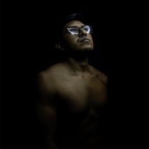 Sueña con los ojos Abiertos. Photograph, Photograph, Post-production, Photo Retouching, Portrait Photograph, Studio Photograph, Fine-Art Photograph, Photomontage, and Self-Portrait Photograph project by Rudy Tomala - 01.08.2022