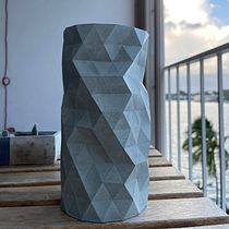 My project in Geometric Handmade Molds: Design 3D-faceted Objects course. Un projet de Design , Création d'accessoires, Artisanat, Beaux Arts, Design d'intérieur, Décoration, Décoration d'intérieur , et DIY de anamcg77 - 08.01.2022