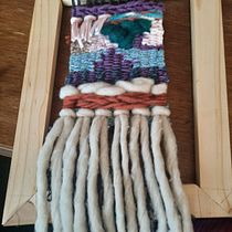 Mi Proyecto del curso: Introducción al tejido en telar de bastidor. Een project van Ontwerp van accessoires,  Interieurdecoratie, Textiel, Weven y Textielontwerp van Yeimy Jara villegas - 05.01.2022