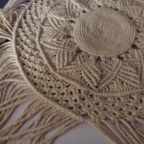 Meu projeto do curso: Técnicas de macramê circular Ein Projekt aus dem Bereich H, werk, Dekoration von Innenräumen, Weben, Makramee und Textildesign von Sophia Costa - 24.01.2022