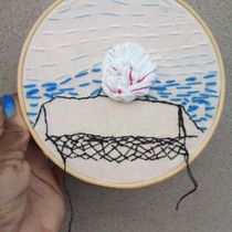 Engatinhando no bordado- meu primeiro projeto. Een project van Ontwerp van accessoires, Kostuumontwerp, Borduurwerk, Kleurentheorie y Textielontwerp van Helena de Almeida Alves da Costa - 11.01.2022