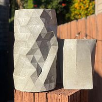 My project in Geometric Handmade Molds: Design 3D-faceted Objects course. Un projet de Design , Création d'accessoires, Artisanat, Beaux Arts, Design d'intérieur, Décoration, Décoration d'intérieur , et DIY de ekla - 07.01.2022