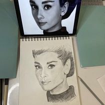 My project in Creative Drawing Techniques for Beginners course. Design, Traditional illustration, Pencil Drawing, and Drawing project by Vanessa Santiago - 01.16.2022