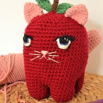 La Era de Ra. Mi Proyecto del curso: Amigurumi: creación de personajes con ganchillo. Arts, Crafts, To, Design, Fiber Arts, Crochet, Amigurumi, and Textile Design project by Rake Medina - 01.10.2022