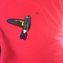 Mi Proyecto del curso: Retratos bordados en pedrería. Een project van Ontwerp van accessoires, Borduurwerk,  Interieurdecoratie y Textielontwerp van pascale Maquestiau - 16.01.2022