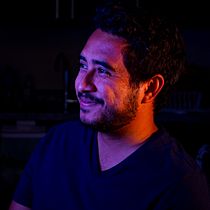 Dark Portraits: Introducción a la iluminación fotográfica con flash de mano. Un projet de Photographie, Éclairage photographique, Photographie de studio , et Photographie numérique de RAFARVELO - 17.01.2022