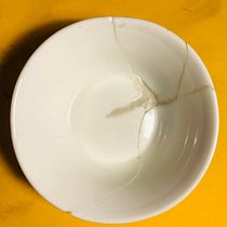 Il mio progetto del corso: Introduzione al kintsugi: ripara la ceramica con l’oro. Un projet de Artisanat, Beaux Arts, Céramique , et DIY de Alessandra Ricossa - 17.01.2022