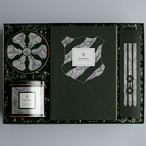 My project in Creative Patterns for Graphic Design course. Design, Traditional illustration, Product Design, and Pattern Design project by Katharina Grüninger - 01.18.2022