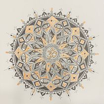 My project in The Art of Mandala Drawing: Create Geometric Patterns course. Drawing & Ink Illustration project by Chloe Mo - 01.21.2022