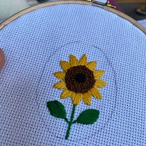 Mijn project van de cursus: Miniatuurborduurtechnieken. Un projet de Broderie , et Design textile de Donna Vos - 21.01.2022