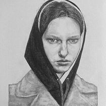 My project in Realistic Pencil Portraiture: Capture Stories and Emotions course. Traditional illustration, Pencil Drawing, Drawing, Portrait Drawing, and Realistic Drawing project by linn_reusse - 01.23.2022