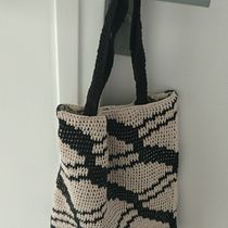 Mon projet du cours : Création de motifs au crochet : trouvez votre style. Un progetto di Design di accessori, Pattern design, Fiber Art, DIY, Uncinetto e Textile Design di Françoise LORISSON - 24.01.2022
