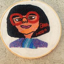 Mi Proyecto del curso: Retratos bordados en pedrería. Een project van Borduurwerk y Textielontwerp van Paula Toc Leiva - 24.01.2022