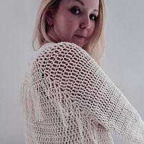 Mi Proyecto del curso:  Top-down: prendas a crochet de una sola pieza. Un progetto di Fashion design, Fiber Art, DIY, Uncinetto e Textile Design di Lucia Roncero - 25.01.2022