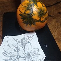 Mein Kursprojekt: Botanisches Tattoo mit Pointillismus. Projekt z dziedziny Trad, c, jna ilustracja, Projektowanie tatuaż, R i sunek botaniczn użytkownika thea_francke - 25.01.2022