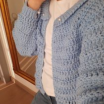 Il mio progetto del corso: Top-down: capi interi all'uncinetto. Un progetto di Fashion design, Fiber Art, DIY, Uncinetto e Textile Design di Beatrice - 30.12.2021