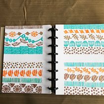 Mijn project van de cursus: Sketchbook met handgemaakte stempels. Traditional illustration, Pattern Design, Printing, Sketchbook, and Engraving project by Anja Wisker - 01.25.2022