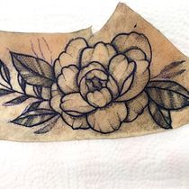 Mon projet du cours : Tatouage botanique en pointillisme. Projekt z dziedziny Trad, c, jna ilustracja, Projektowanie tatuaż, R i sunek botaniczn użytkownika anais_art_studio - 28.01.2022