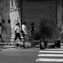Mi Proyecto del curso: Fotoperiodismo y fotografía social - Marcha 15 de Septiembre del 2021, San Salvador, El Salvador.. Photograph, Photograph, Post-production, Outdoor Photograph, Documentar, and Photograph project by Angel Ayala - 09.14.2021