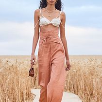 Mi Proyecto del curso: Introducción al diseño de moda. Een project van  Modeontwerp van Camila Arrieta Montañez - 31.01.2022