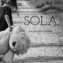 Sola. Character Design, Writing, Creativit, Stor, telling, Narrative, and Creative Writing project by Piero Mundi - 01.31.2022