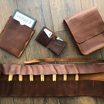 Leather products. Un proyecto de Diseño, Diseño de complementos, Artesanía y Costura de miro.pobox - 03.02.2022
