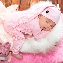 Mi Proyecto del curso: Introducción a la fotografía newborn. Un projet de Photographie, Photographie de portrait, Photographie de studio, Photographie lifest, le , et Photographie intérieure de angiepinzon16 - 04.02.2022